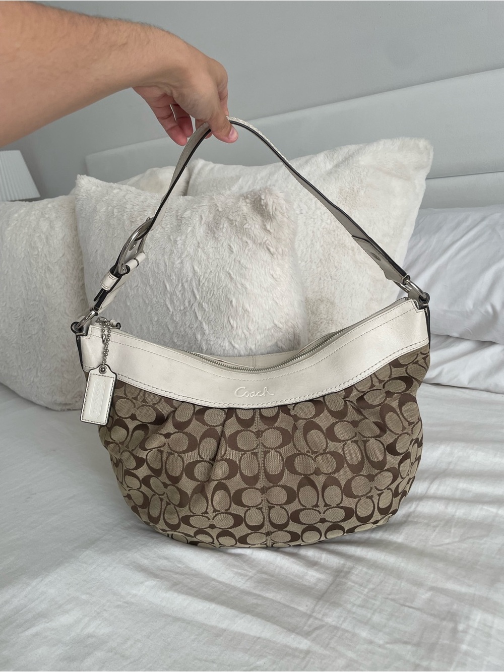 Coach Brown Signature Jacquard Hobo with White Trim - Picture 3 of 11